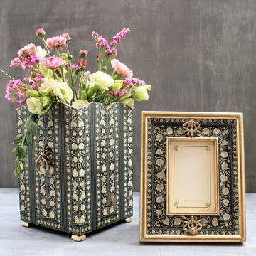 KALAMKARI BIN / PLANTER