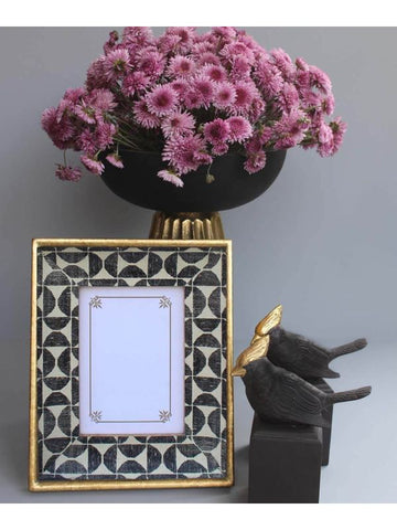 ZEHRA PHOTO FRAME