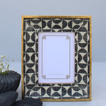 ZEHRA PHOTO FRAME