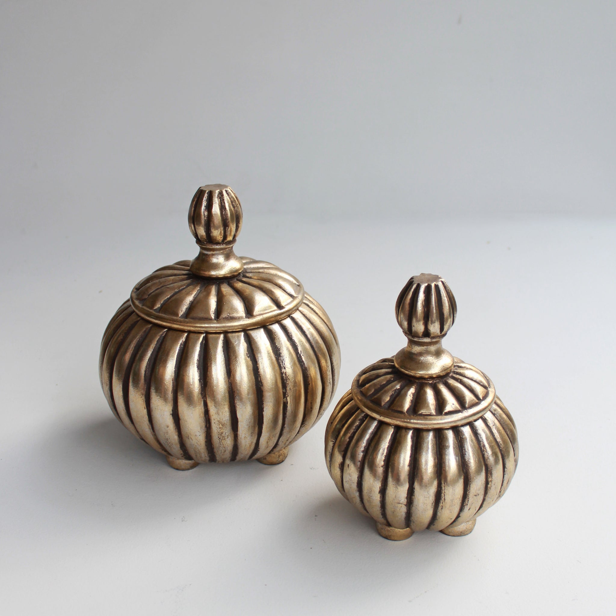 Nivasa Jars (Set of 2)