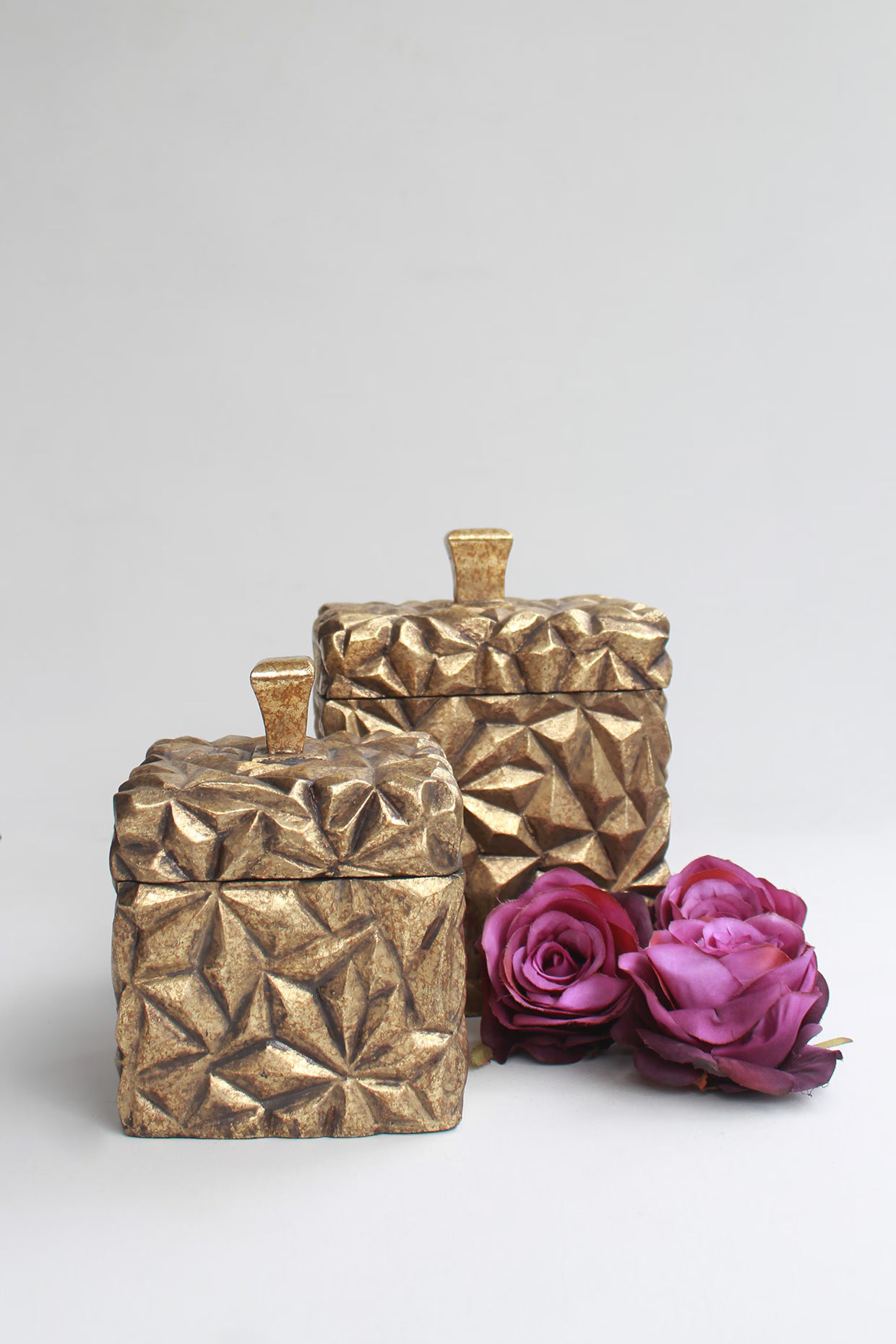 MAHIRA BOX RUST GOLD